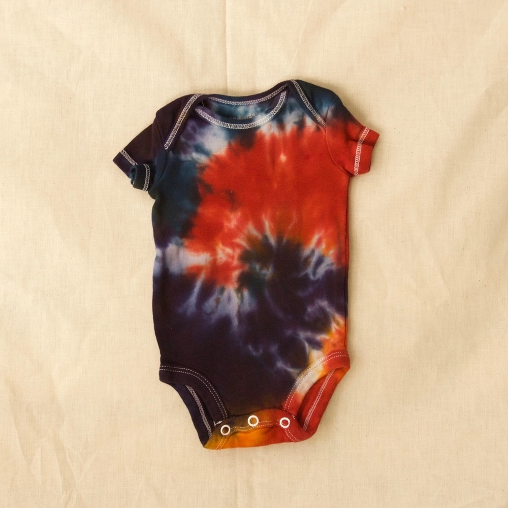 tie dye onesie [newborn]